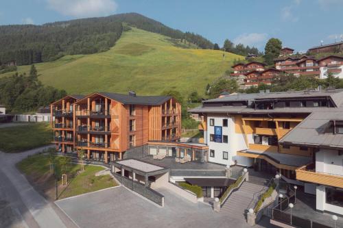 Nespecifikovaný výhled na hory nebo výhled na hory při pohledu z aparthotelu