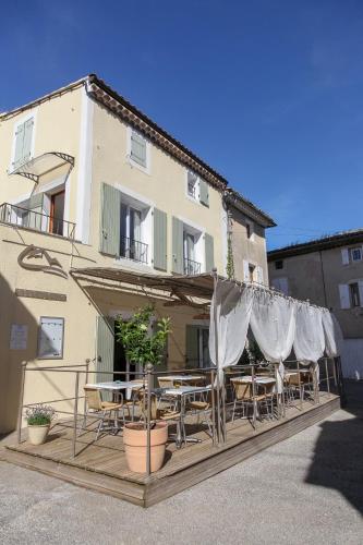 Photo de la galerie de l'établissement CASITA Hôtel, à Puygiron