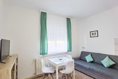 LiLu Apartments
