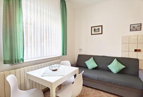 LiLu Apartments