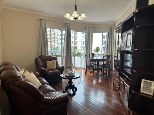Robert Apartment in Ajuda