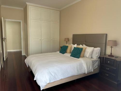 Robert Apartment in Ajuda