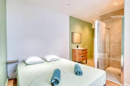 Et badeværelse på L'élégance Urbaine - Villeurbanne - Proximité Lyon