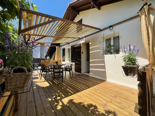 Cabane Meysouet-maison refaite à neuf vélo Bourg