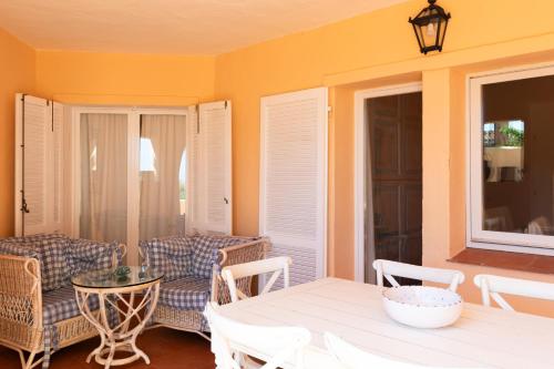 Гостиная зона в Cerbiatta al Molo Apartments by Wonderful Italy