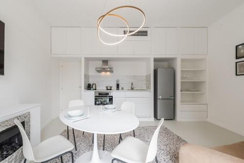 Rome Centre - Spacious Apartment - AC - Wi-Fi - Metro