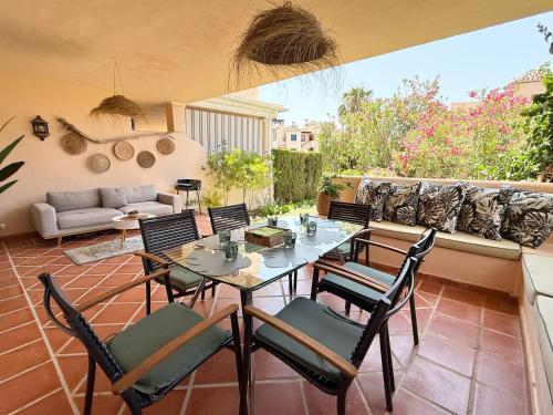 Santa María Golf & Relax Retread - EaW Homes