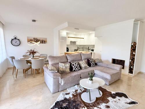 Santa María Golf & Relax Retread - EaW Homes
