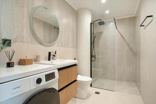 Ένα μπάνιο στο Papanikolis Apartments