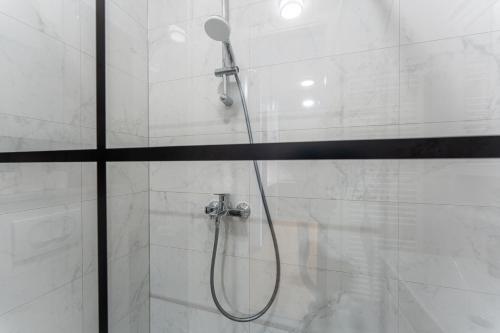 Flexible SelfCheckIns 129 - Zagreb - Garage - Loggia
