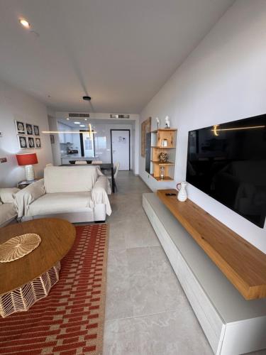 TV a/nebo společenská místnost v ubytování Sunset Cliffs by Mar Holidays