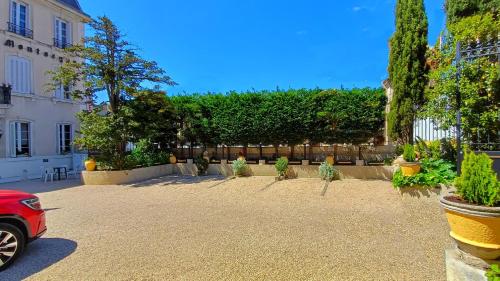 Jardin de l'établissement Hotel Montsegur
