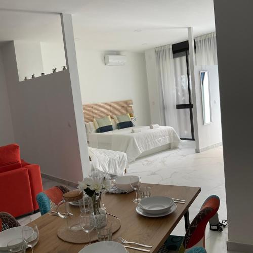 Estudio céntrico, a pie de calle