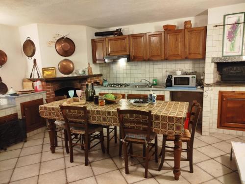 Dapur atau dapur kecil di La Misun d'Erio by Holiday World