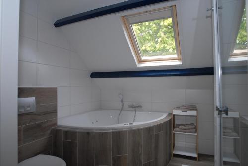 Koupelna v ubytování B&B De Kaagse Boer
