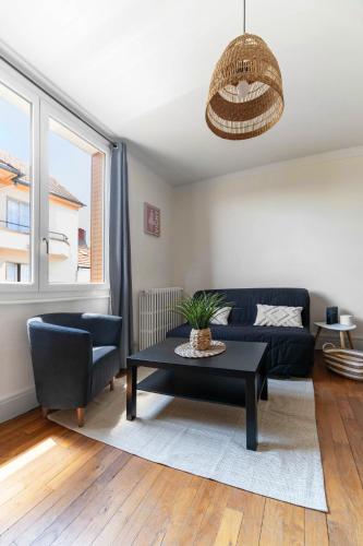 Le Desbrest - Appartement calme et lumineux en centre ville