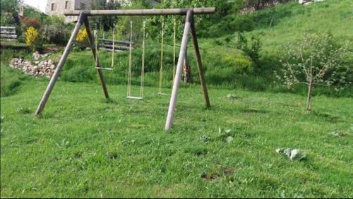 Photo de la galerie de l'établissement Petit coin de paradis au cœur de l Ardèche, 