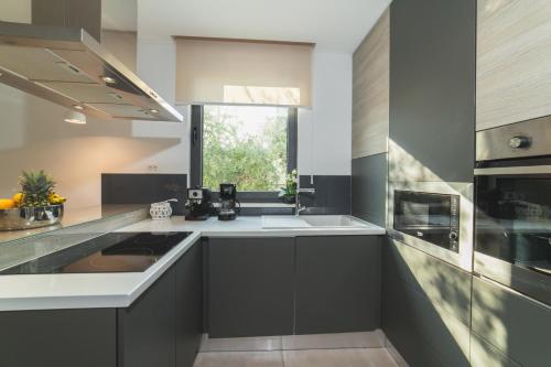 Seaside luxury villa with a swimming pool Trogir - 24341