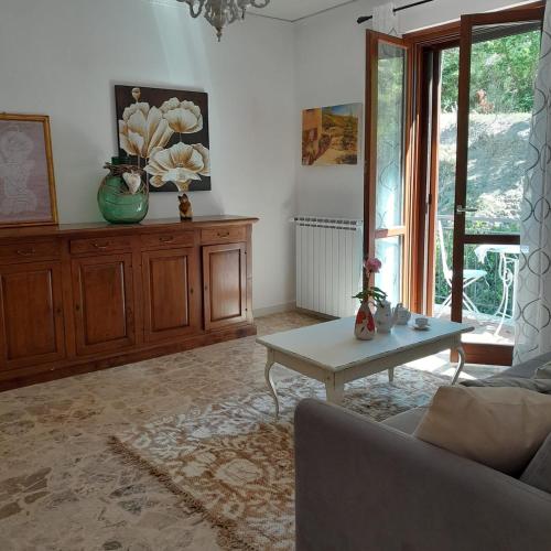 Posezení v ubytování Nonna Regina, house in Umbria