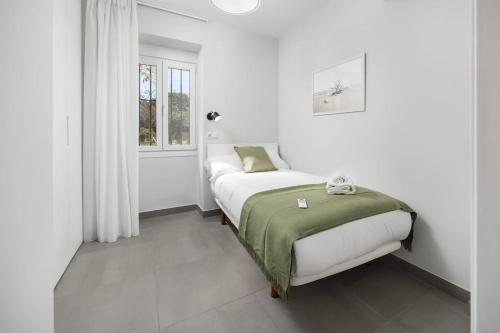 AltaHomes Málaga Design, Light and Comfort