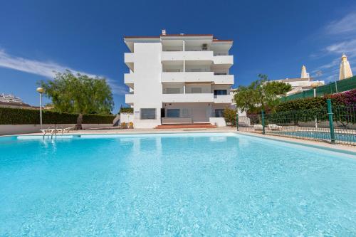 Galeriebild der Unterkunft B93 - Miralvor 2 Bed Apartment in Alvor in Alvor