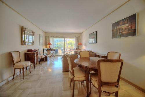REF 1514 - Apartment with unobstructed view to rent