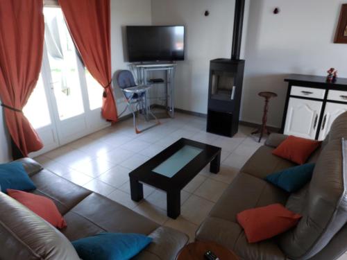 Photo de la galerie de l'établissement Logement entier avec piscine, à Urrugne