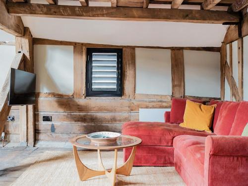 Χώρος καθιστικού στο Hayloft Barn