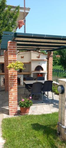 GAIA HOUSE-Trikala