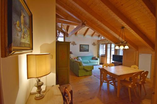 Ruang duduk di Excelsior Top Lodge MhD