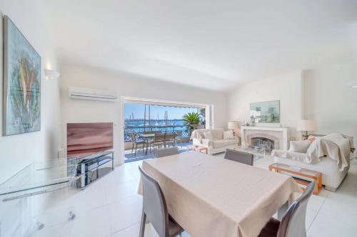 REF 774 - Cannes Old Port - Sea view partment for rent