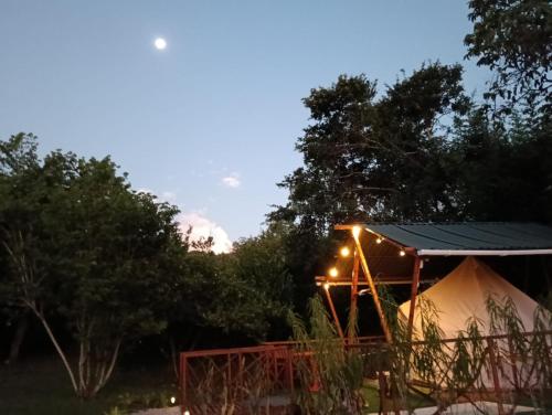 Fotografie z fotogalerie ubytování La villa Glamping v destinaci Buga