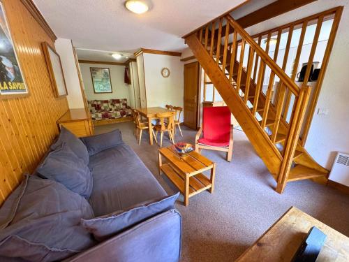 Appartement lumineux pour 6, à 50m des pistes et des commerces, St Martin de Belleville. - FR-1-452-139