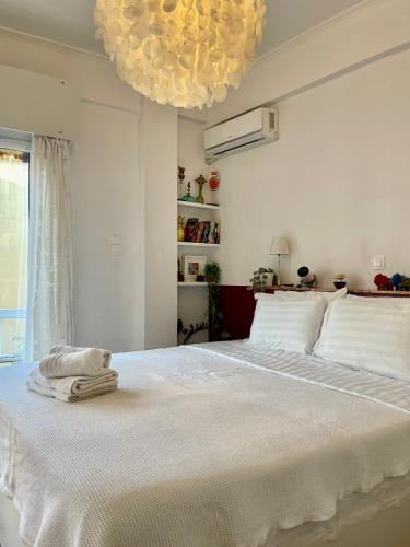 Colorful Apartment Close to the Acropolis