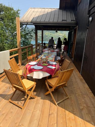Photo de la galerie de l'établissement CHALET SAVINES LE LAC, à Savines