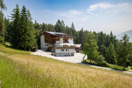Hotel Pension Tyrol