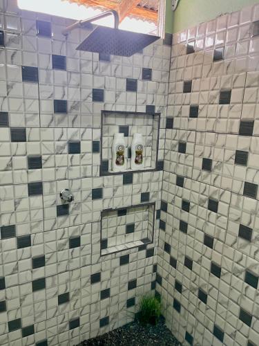 Un baño de Pura Vida Estudio