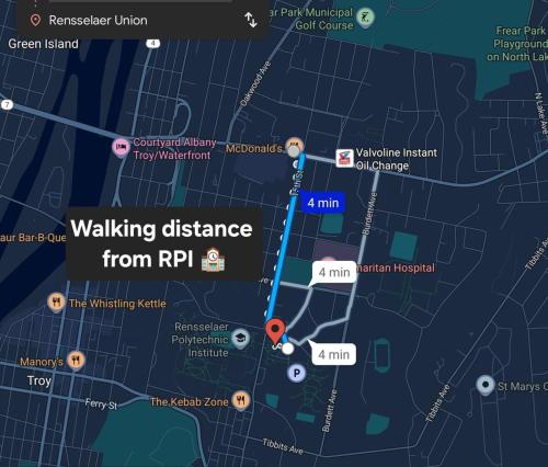une carte de la distance à pied depuis le RRT dans l'établissement Nintendo, Filtered H2O, Cafe, Central, Self-Check, à Troy
