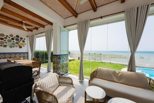 Ocean Front Villa with Private Pool