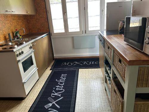 Una cocina o cocineta en Chalet Montes