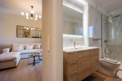 Chic Corfu Town Apt by Marietta