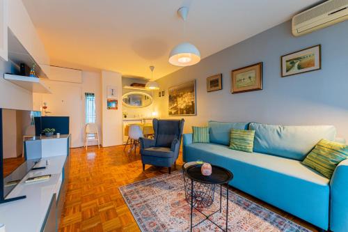 Flexible SelfCheckIns 111 - Zagreb - Parking - 2 Bedrooms - Loggia