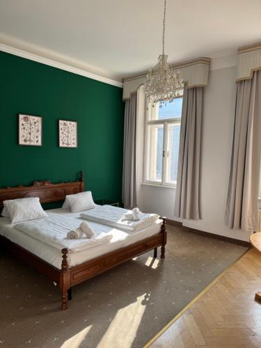 Privatzimmer im ehemaligen Grand Hotel de l Europe