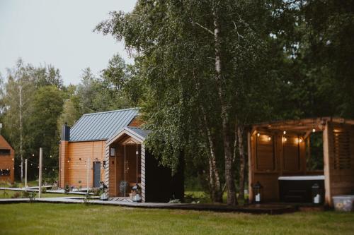 Taman di luar Domki Przystań Spławy
