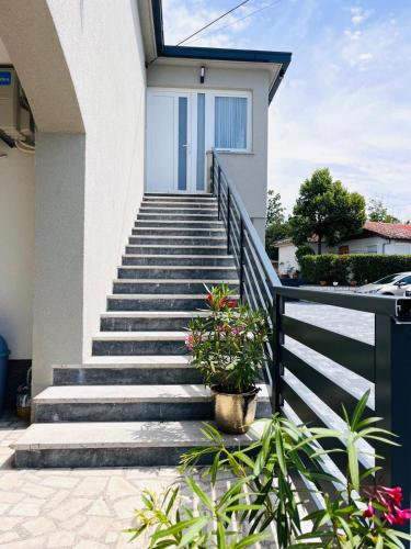 Bangunan di mana terletaknya homestay
