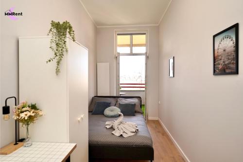 Giường trong phòng chung tại MMRent Shipyard Room