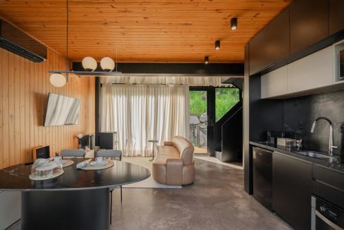 Kuchyň nebo kuchyňský kout v ubytování Villa Teza - Cabana - Serra Gaúcha
