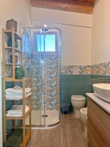 Ένα μπάνιο στο The Blue Window - Apartment - 300m from sea