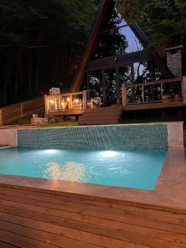 Kolam renang di atau dekat dengan Chalet Sapanca