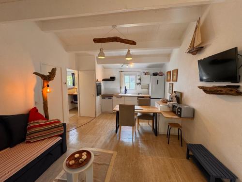 Coup de cœur ! Maisonnette neuve à 300 m du port et de la plage